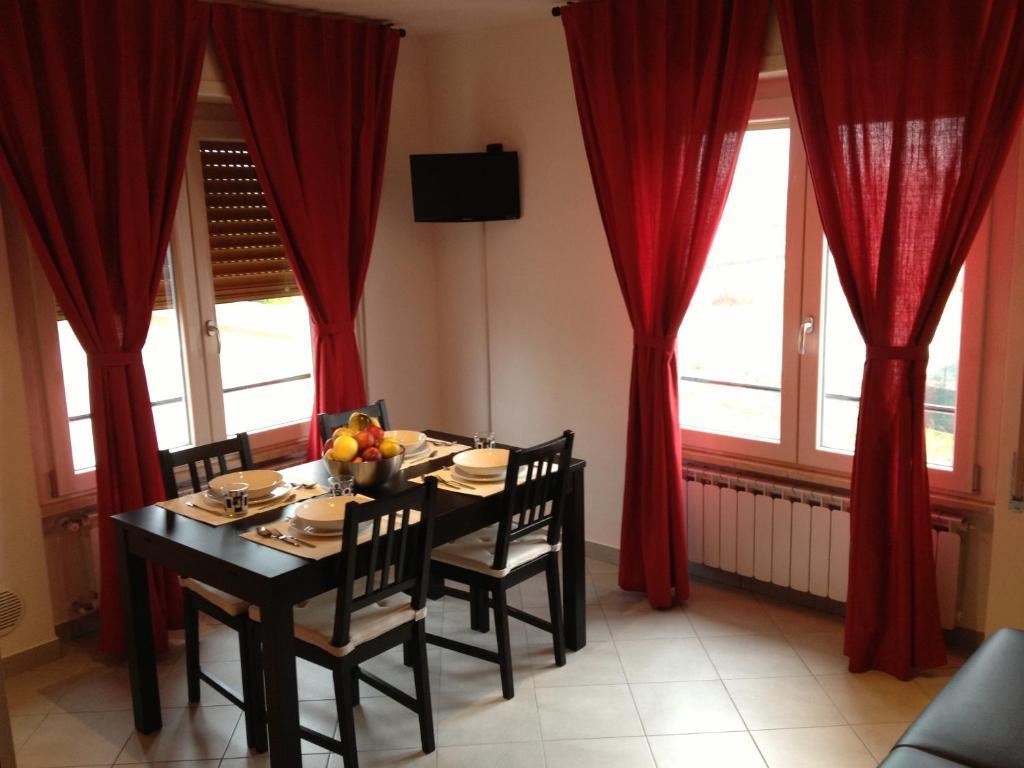 Perla Del Lago Rent Apartments Sirmione Camera foto