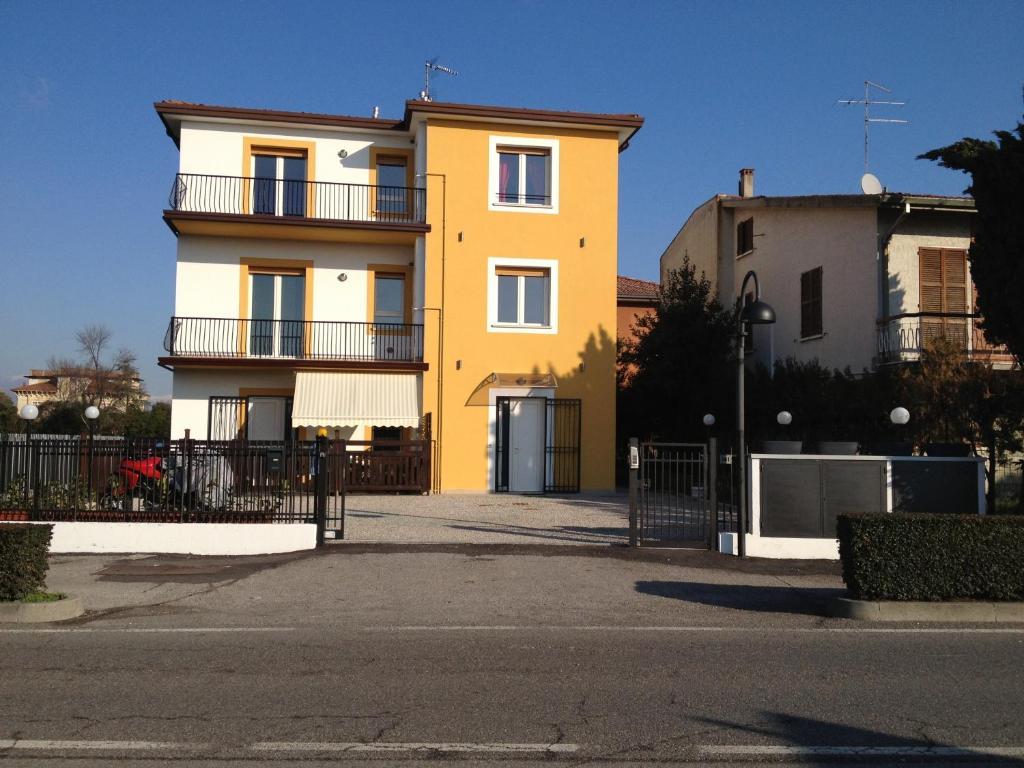 Perla Del Lago Rent Apartments Sirmione Camera foto